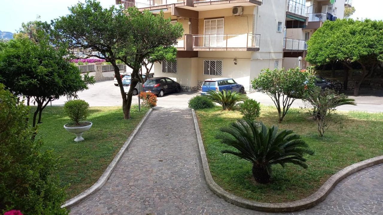 Domus Zagare - Wi-Fi Apartment Baia  Exterior photo